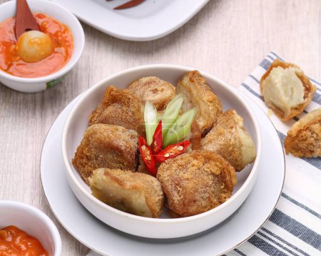 Téléchargez les photos : Nourriture chinoise, nourriture chinoise traditionnelle, boulettes - en image libre de droit