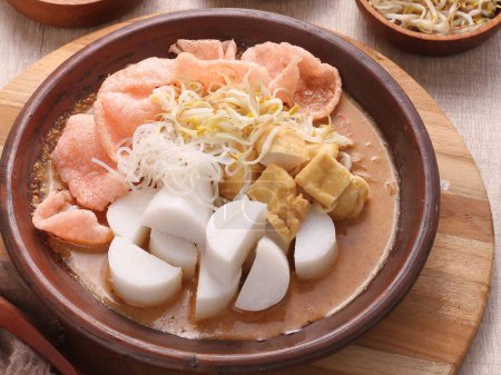 Téléchargez les photos : Nourriture coréenne soupe kimchi - en image libre de droit
