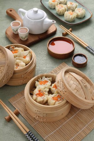 Téléchargez les photos : Nourriture chinoise, cuisine chinoise traditionnelle - en image libre de droit