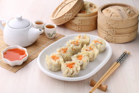 Téléchargez les photos : Nourriture chinoise de printemps. nourriture délicieuse - en image libre de droit