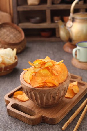 Foto de Comida coreana secado de naranja y chips de pastel, delicioso - Imagen libre de derechos