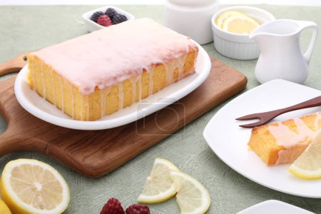 Foto de Delicioso pastel con naranja y limón - Imagen libre de derechos