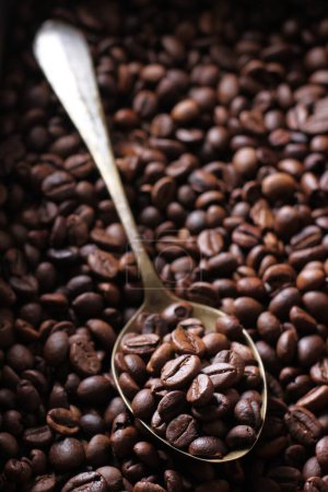 Téléchargez les photos : Grain de café et café - en image libre de droit