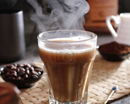 Foto de Café caliente con leche - Imagen libre de derechos