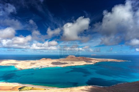 Lanzarote, Vulkaninsel, Blick auf den Atlantik, spanische Inseln, Landschaft der Kanarischen Inseln, Naturhintergrund