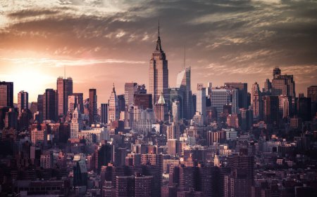 Téléchargez les photos : New York skyline de la ville au coucher du soleil - en image libre de droit