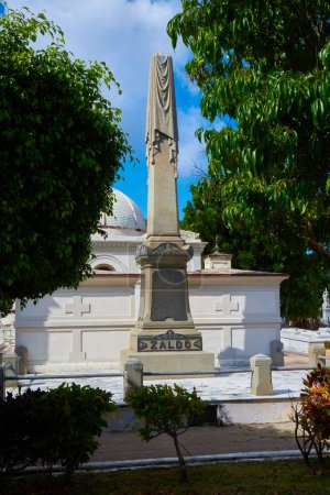 Foto de Colon Funerary Monument. Monumento Nacional a Cuba. Uno de los cementerios más grandes del mundo - Imagen libre de derechos