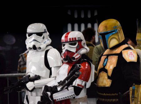 Téléchargez les photos : Les Storm Troopers au cosplay fan show - en image libre de droit