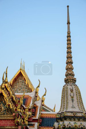 Foto de Stupa y Pagoda del templo de Wat Pho y del Gran Palacio Bangkok.Tailandia - Imagen libre de derechos