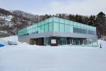 Téléchargez les photos : Hokkaido, Japan  - December 21, 2022 : Sapporo OLYMPIC Museum at the foot of Okurayama Jump Ski Stadium in Sapporo City, Hokkaido, Japan - en image libre de droit