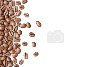 Foto de Roasted coffee beans isolated on background. Includes clipping path for easy adjustment of background color - Imagen libre de derechos