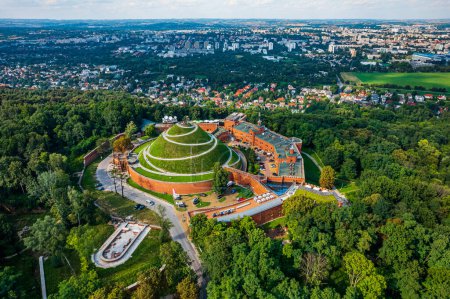 Téléchargez les photos : Kosciuszko Mound à Cracovie, Pologne - en image libre de droit