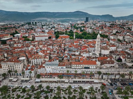 Foto de City of Split in Croatia on background - Imagen libre de derechos