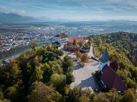 Téléchargez les photos : Église Saint-Primoz et Felicijan à Jamnik, Slovénie - en image libre de droit