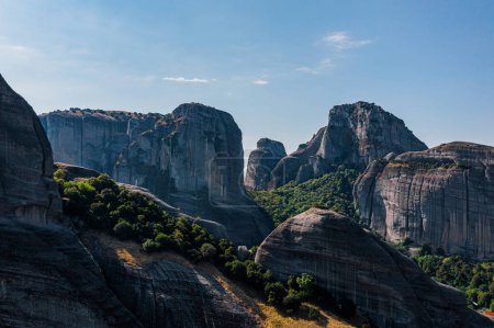 Téléchargez les photos : Les monastères de meteora à kalambaka, Grèce - en image libre de droit
