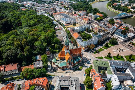 Téléchargez les photos : Place principale de Cracovie, Pologne - en image libre de droit