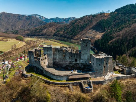 Foto de Pohad na hrad Streno, Slovensko - Imagen libre de derechos