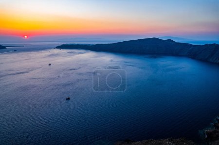 Téléchargez les photos : Beauté de Santorin Caldera, Grèce - en image libre de droit