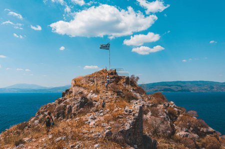 Téléchargez les photos : Île d'Hydra en Grèce sur fond - en image libre de droit