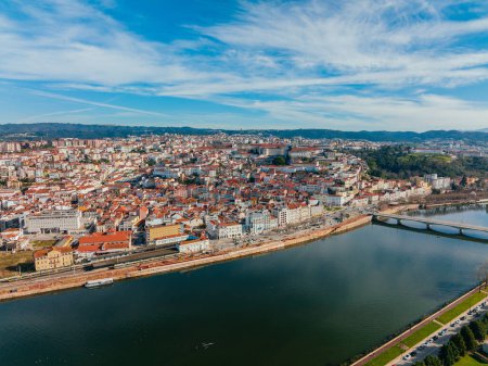 Téléchargez les photos : Ville de Coimbra au Portugal, Europe - en image libre de droit