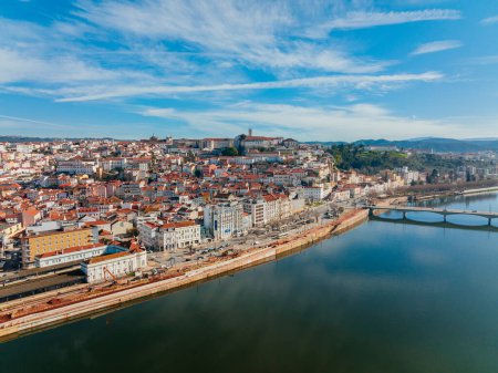 Téléchargez les photos : City of Coimbra in Portugal, Europe - en image libre de droit