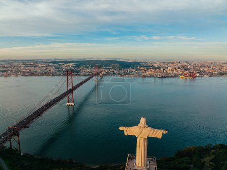 Foto de Sanctuary of Christ the King in Lisbon, Portugal - Imagen libre de derechos