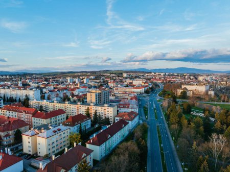 Luftaufnahme der Burg Zvolen und der Stadt Zvolen in der Slowakei 