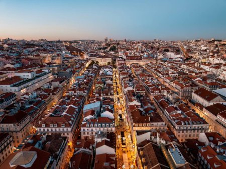 Foto de Hermosa vista de la ciudad de Lisboa en Portugal durante las vacaciones de invierno - Imagen libre de derechos