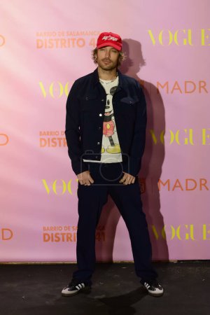 Foto de Adrian Roma, Marlon asistió a Vogue Fashions Night Out 2023 en el distrito de la moda, Distrito de Salamanca 41 Madrid España. Madrid España 21 de septiembre de 2023 - Imagen libre de derechos