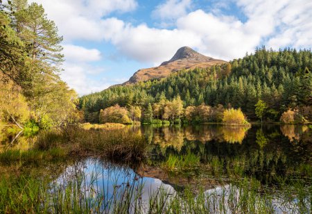 Foto de Paisaje fotografias de lago, montañas, bosque, otoño, Glencoe Lochan, Escocia - Imagen libre de derechos