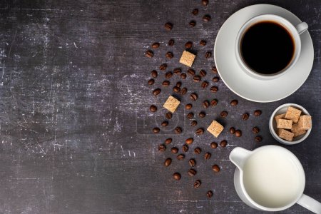 Foto de Fotografía en blanco de café, leche, azúcar, granos de café - Imagen libre de derechos