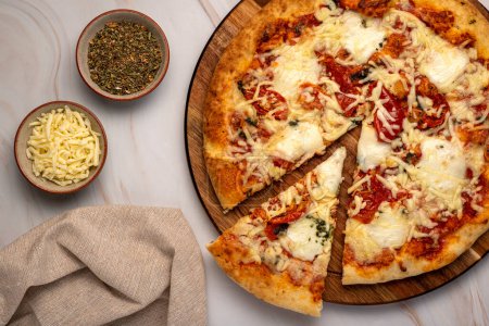 Foto de Fotografía de alimentos de pizza, queso, mozzarella, parmesano, cheddar - Imagen libre de derechos