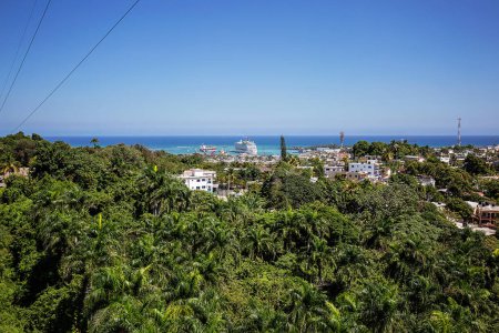 Teleferico in Puerto Plata, Dominikanische Republik, bietet dem Besucher vom Hügel (779 m über dem Meeresspiegel) einen Panoramablick auf die Stadt).