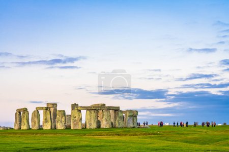 Foto de Stonehenge visto por la mañana. Inglaterra - Imagen libre de derechos