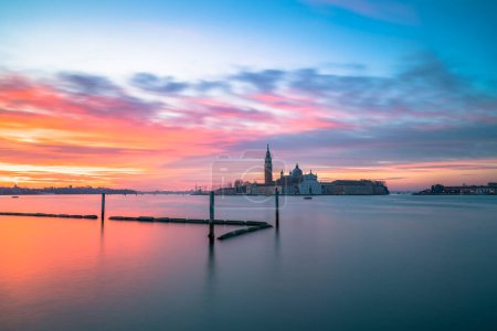 Foto de Isla de San Giorgio di Maggiore en Venecia al amanecer - Imagen libre de derechos