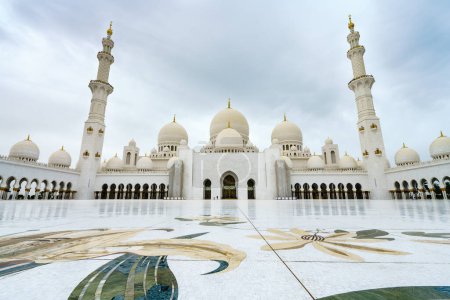 Foto de Mezquita Sheikh Zayed, Gran Mezquita, Abu Dhabi - Imagen libre de derechos