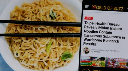 Téléchargez les photos : Taipei Health Bureau révèle que les nouilles instantanées contiennent une substance cancéreuse. - en image libre de droit