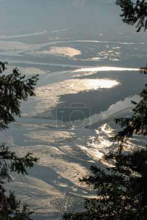 Téléchargez les photos : Vue de l'estuaire de la rivière Cowichan depuis le mont Tzouhalem, île de Vancouver (Colombie-Britannique) - en image libre de droit