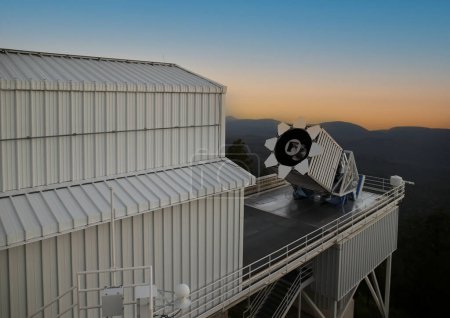 Téléchargez les photos : Télescope à l'observatoire Apache Point au Nouveau-Mexique utilisé pour le Sloan Digital Sky Survey SDSS. - en image libre de droit