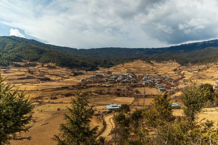 Kleines Dorf zwischen Bumthang und Trongsa