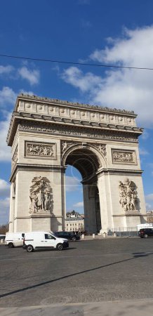 Photo for The famous triumphal arch with an observation deck, built in honor of the victories of Napoleon. High quality photo - Royalty Free Image