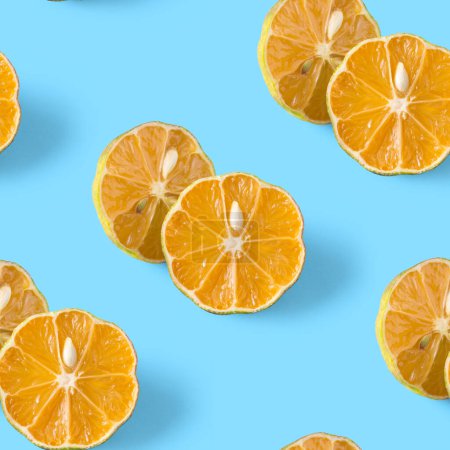 Photo for Seamless pattern of fresh yellow ripe lime slices, citrus fruit which taste delicious, fruit background or wallpaper,complementary color theme - Royalty Free Image