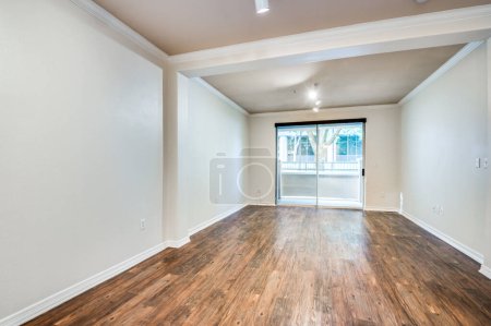 Téléchargez les photos : Chambre vide intérieur dans un nouvel appartement. Rendu 3d - en image libre de droit