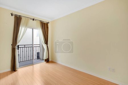 Foto de Apartamento vacío con habitación, casa, ventana. renderizado 3d - Imagen libre de derechos