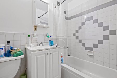 Téléchargez les photos : Salle de bains design intérieur. Rendu 3d - en image libre de droit