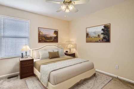 Téléchargez les photos : 3d rendu de chambre confortable dans la maison moderne - en image libre de droit