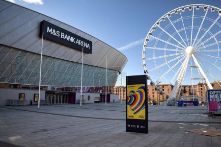 Téléchargez les photos : Liverpool, Merseyside, Angleterre - 10 mars 2023 : M & S Bank Arena au King's Dock de Liverpool City à Merseyside. Echo arena sponsorisé par Marks et Spencer accueillera le Concours Eurovision de la chanson 2023 - en image libre de droit