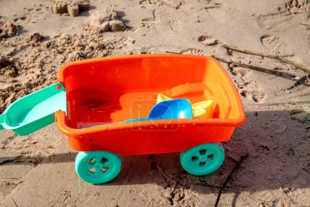 Téléchargez les photos : Jouets pour enfants, jouet dans le sable - en image libre de droit