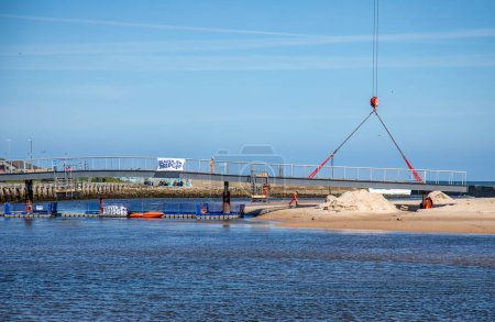 Téléchargez les photos : Construction d'un nouveau pont à Lossiemouth - en image libre de droit