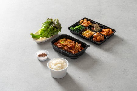 Hühnereintopf koreanisches Gericht Ente Bulgogi gerührt würzig Schweinefleisch Doenjang Eintopf Bohnenpaste Eintopf